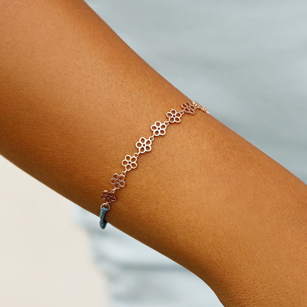 Metal Mini Daisy Chain Bracelet 4